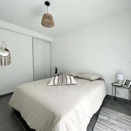Joli Neuf Apartment La Ciotat